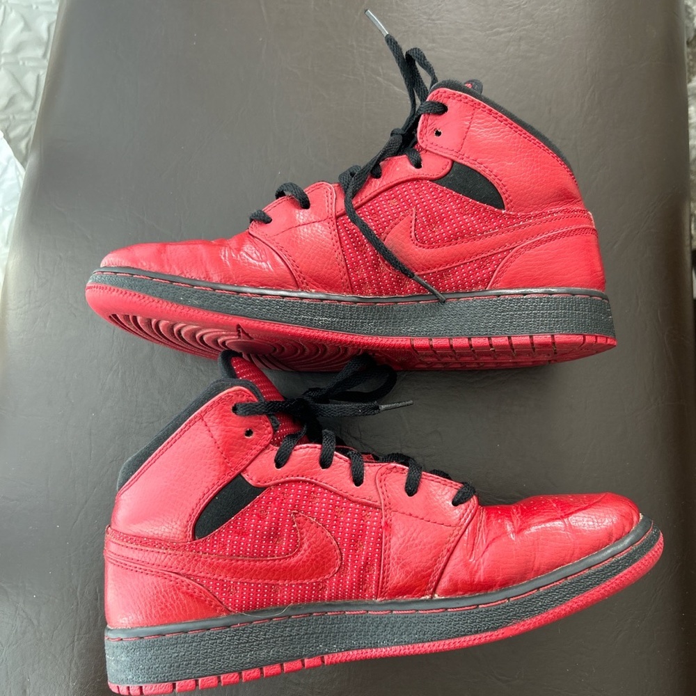 Retro jordan size 6y womens size 7.5